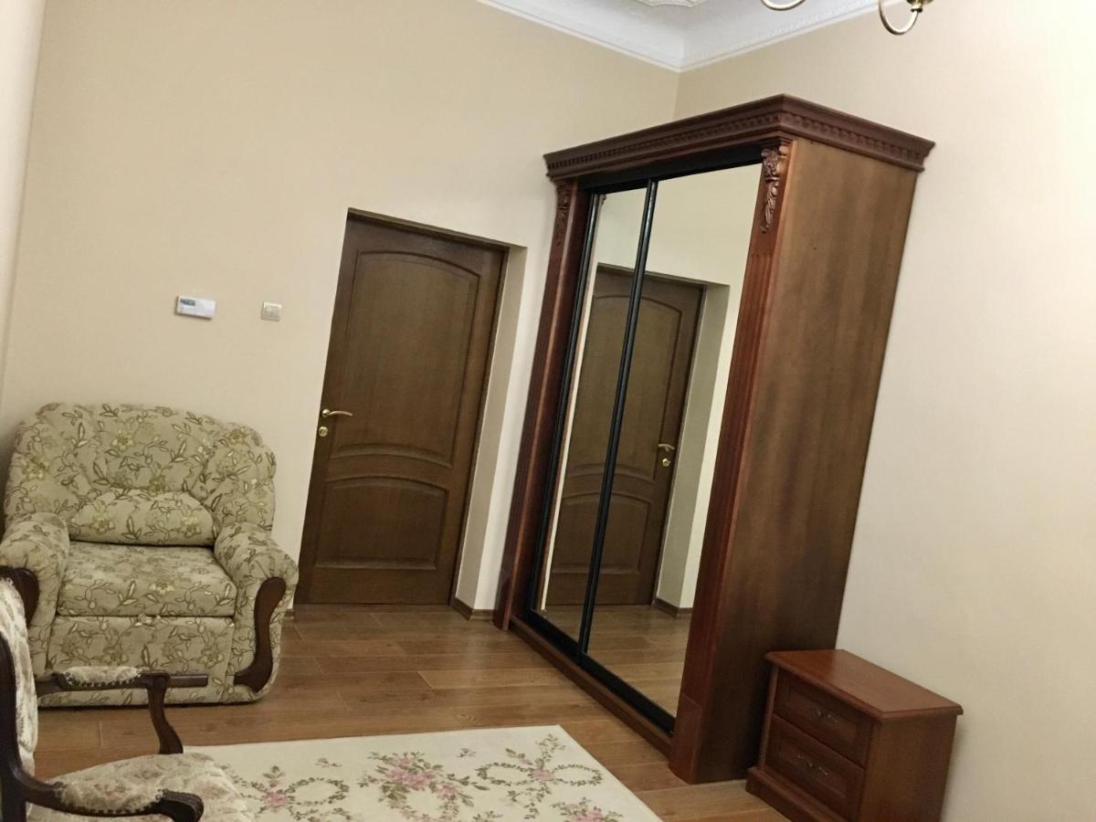 Cozy Apartment Львів Екстер'єр фото